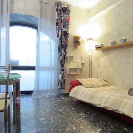 아파트 Temporary House - Navigli *