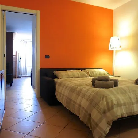 아파트 Temporary House - Navigli *